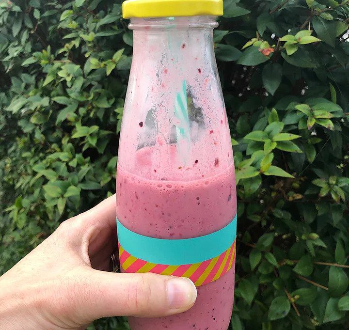 Bone broth berry smoothie