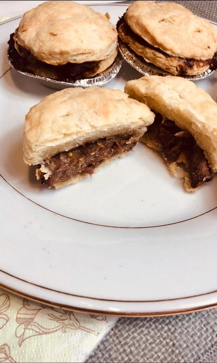 Steak & Gravy Beef Broth Pies