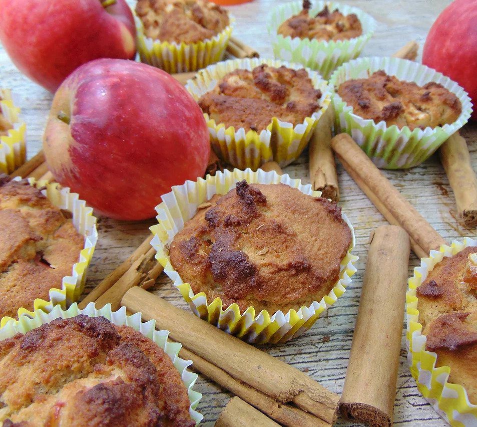 Apple and Cinnamon Muffins